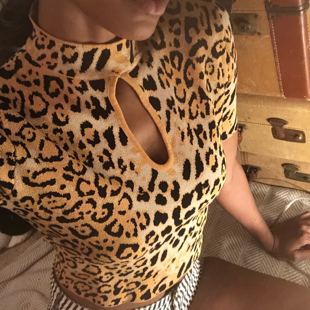 J.O.A Cheeta print crop sweater
